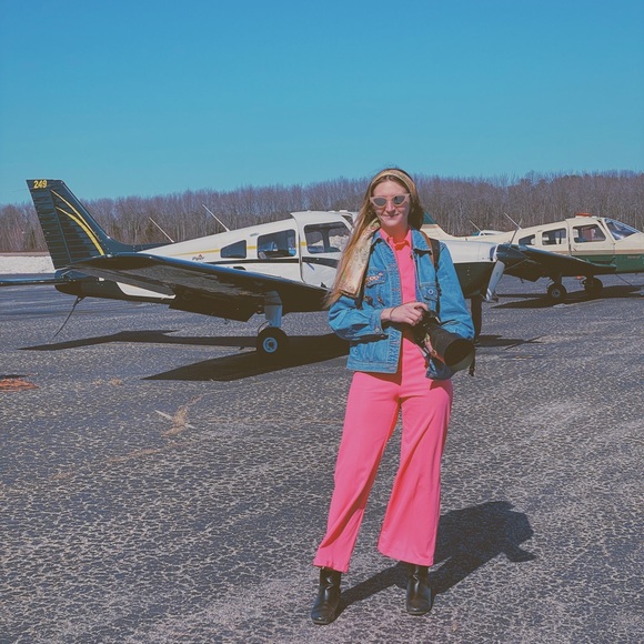 Meet your Posher, Amber - Picture 3 of 4